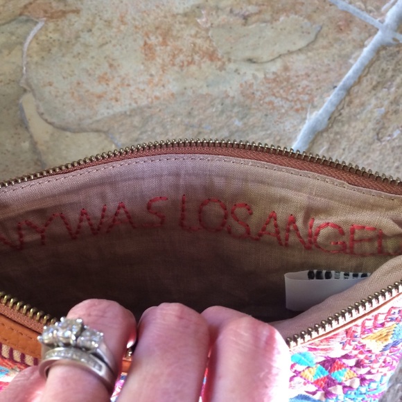 🍃💕NWT Johnny Was Floral Leather Tassel Clutch - Picture 6 of 6